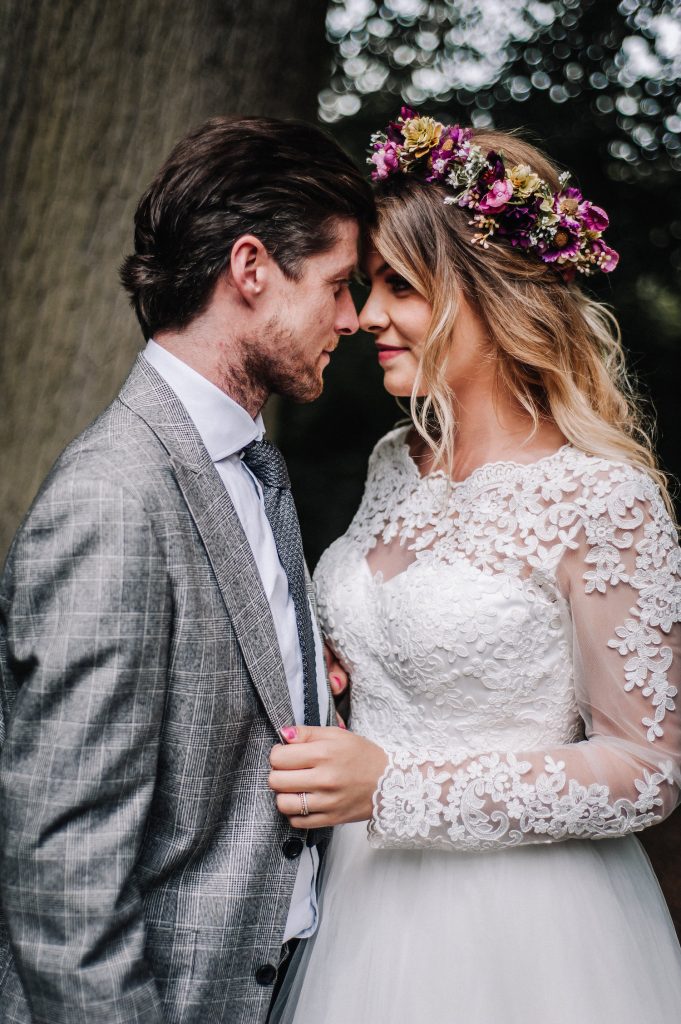 forest-wedding-bride-and-groom