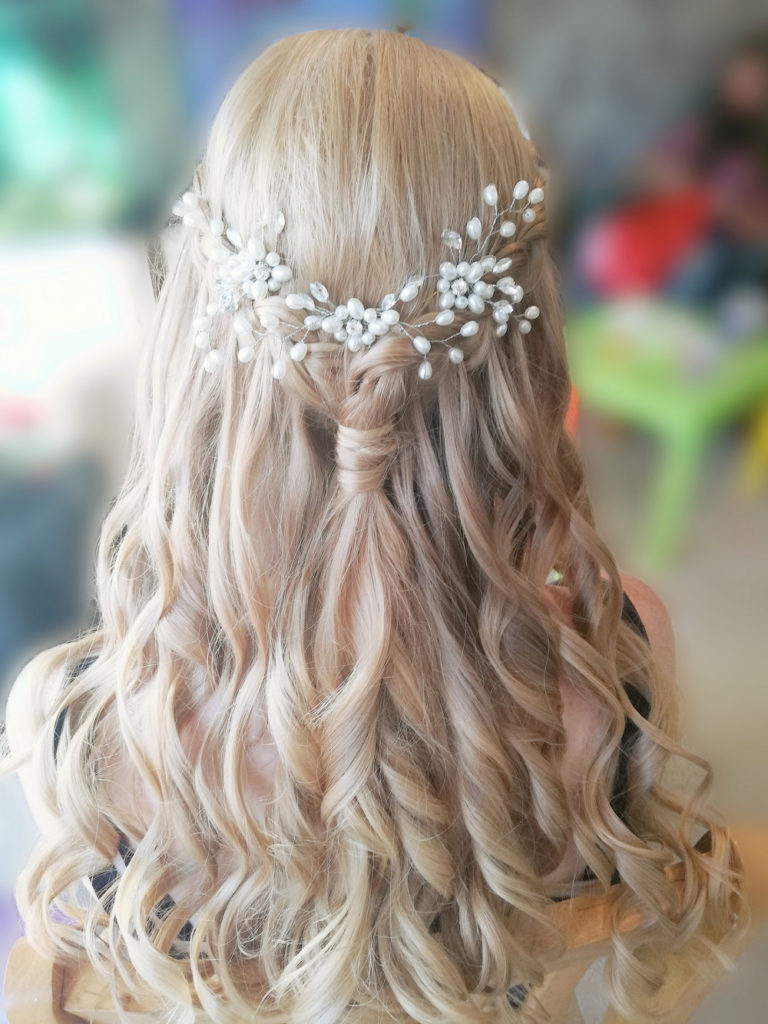 How to Choose the Right Half Up Half Down Wedding Hairstyle