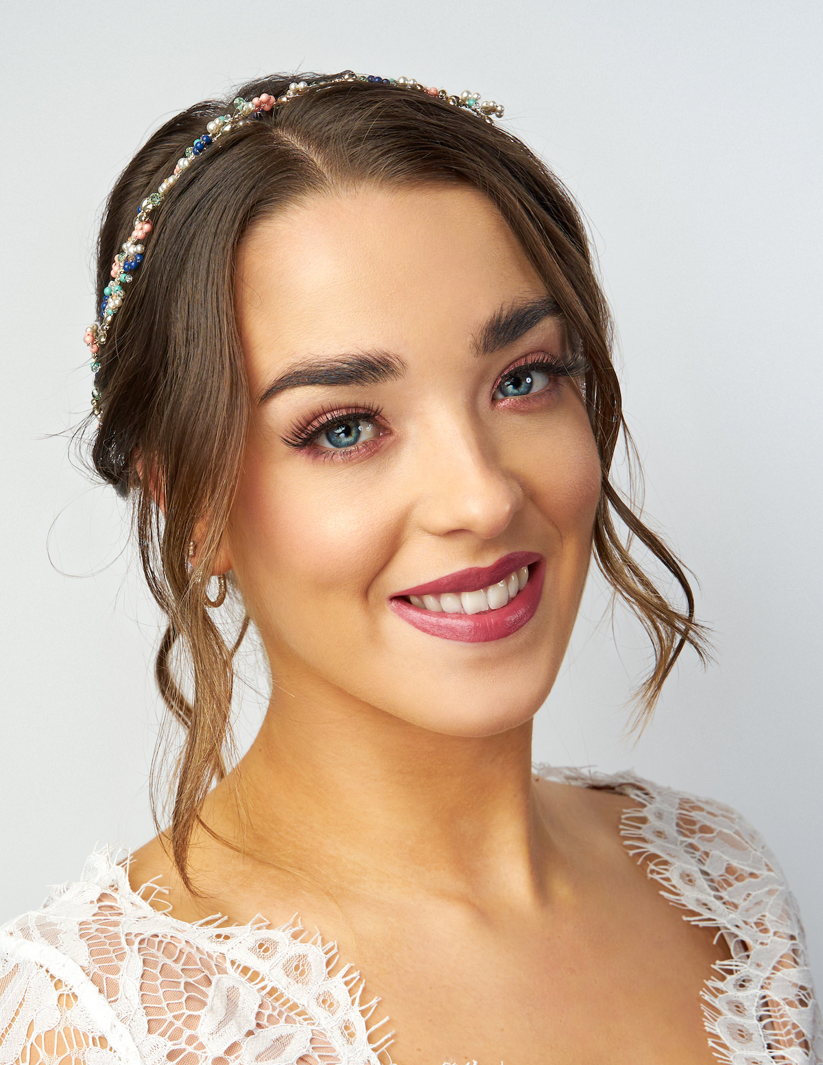 Carly Hart: Makeup Artist For Weddings, Photoshoots & More - gxtm9xd